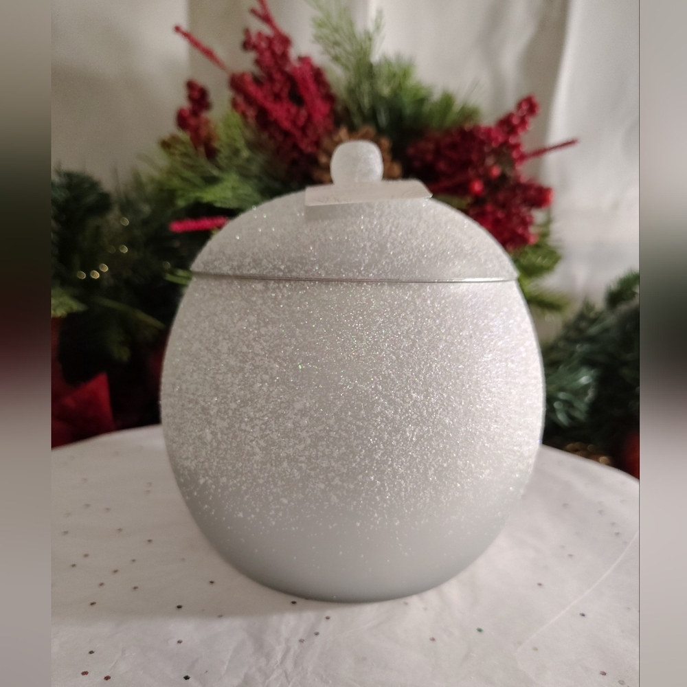 Frasier Fir Glitter Candle - 22 oz - Picture 8 of 9